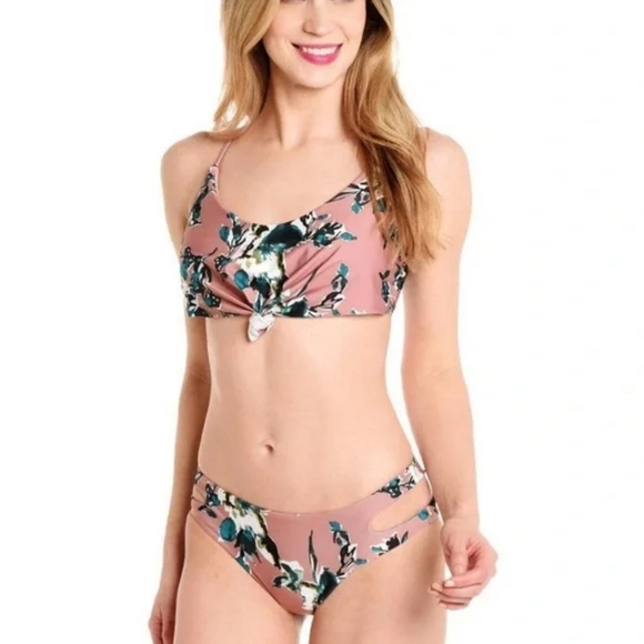 Splendid Other - Splendid Floral Water color 2 piece swimsuit bikini size M